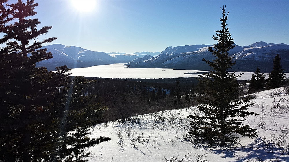 yukon-winter-lake-mountain-view